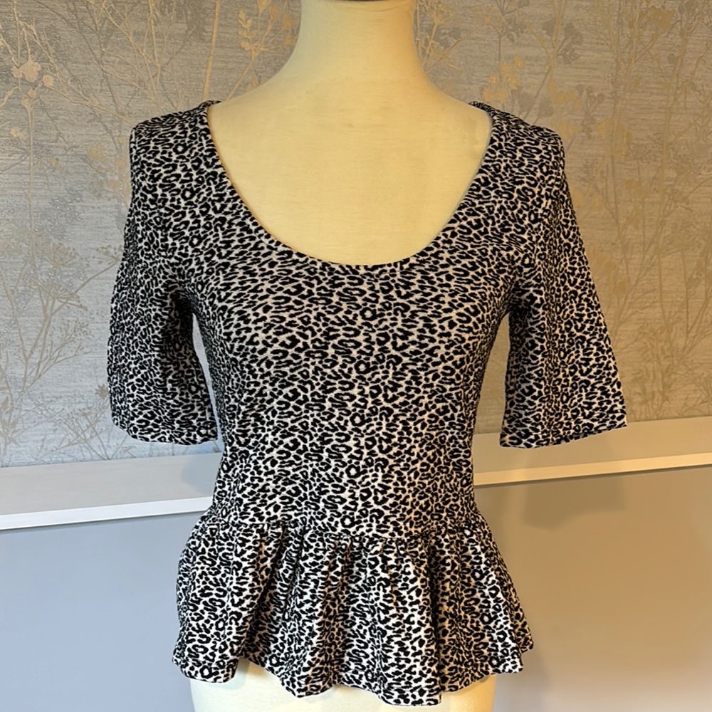 Leopard Print Peplum Top Maeve, M - NWT bought at Anthropologie - flattering